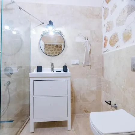 Kirlangic Evi * Kaş