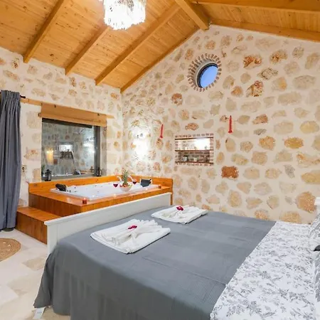 Kirlangic Evi Kaş