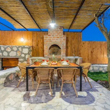 Kirlangic Evi Vilă *