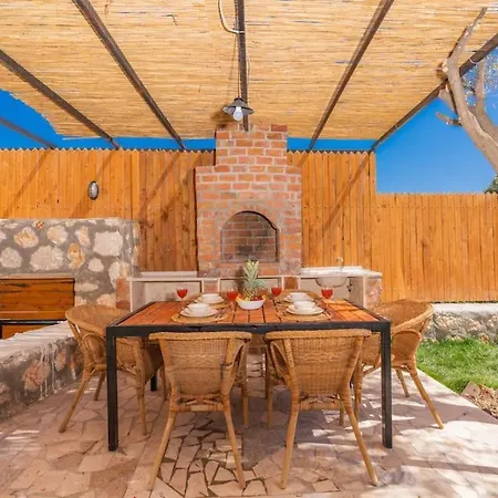Villa Kirlangic Evi Kas