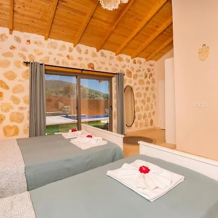 Kirlangic Evi Kaş