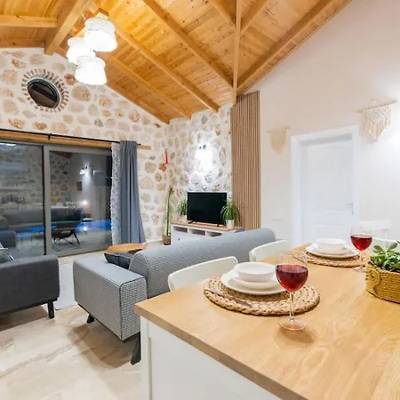 Kirlangic Evi 빌라 *